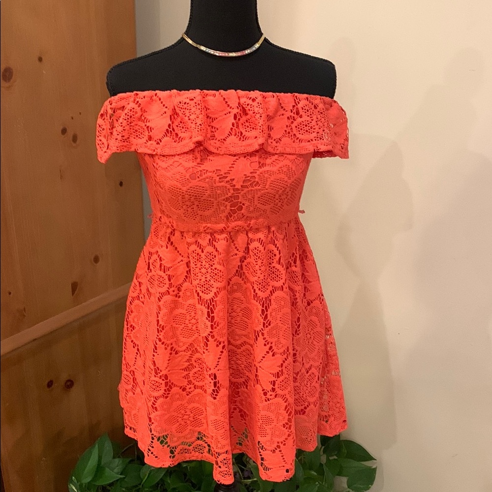 🌹Vintage American Rag • Off The Shoulders Coral Lace Mini Dress • Retro